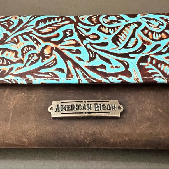 American Bison Western Floral Embossed Leather Wallet Brown Turquoise NWT - Picture 2 of 10